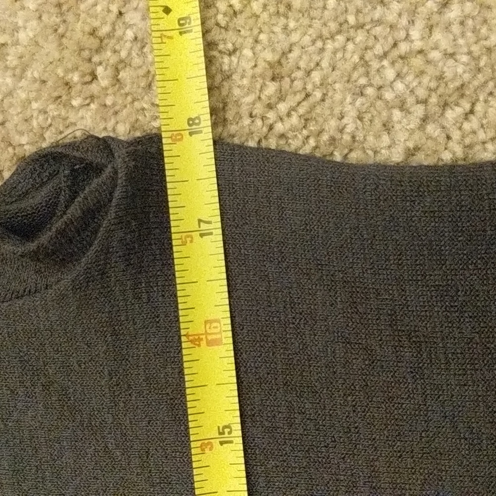 Gray Blouse - Picture 7 of 8